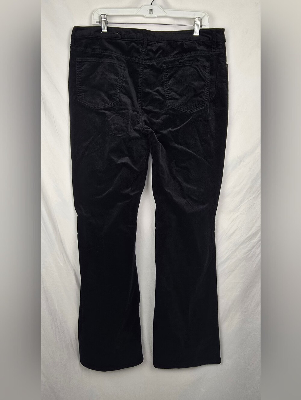 Chico's Black Velvet Velour Minimalist Boot Cut Comfy Pants sz 3T (16T) - Picture 4 of 7